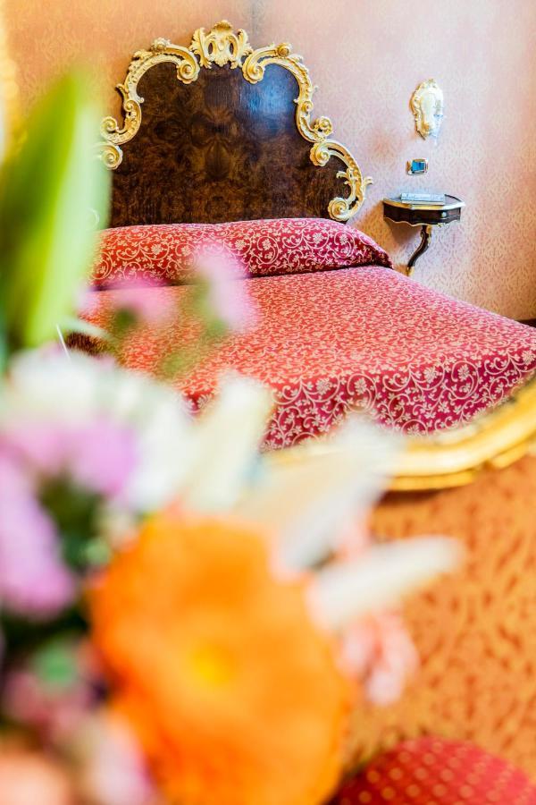 Hotel Ateneo Венеция Екстериор снимка