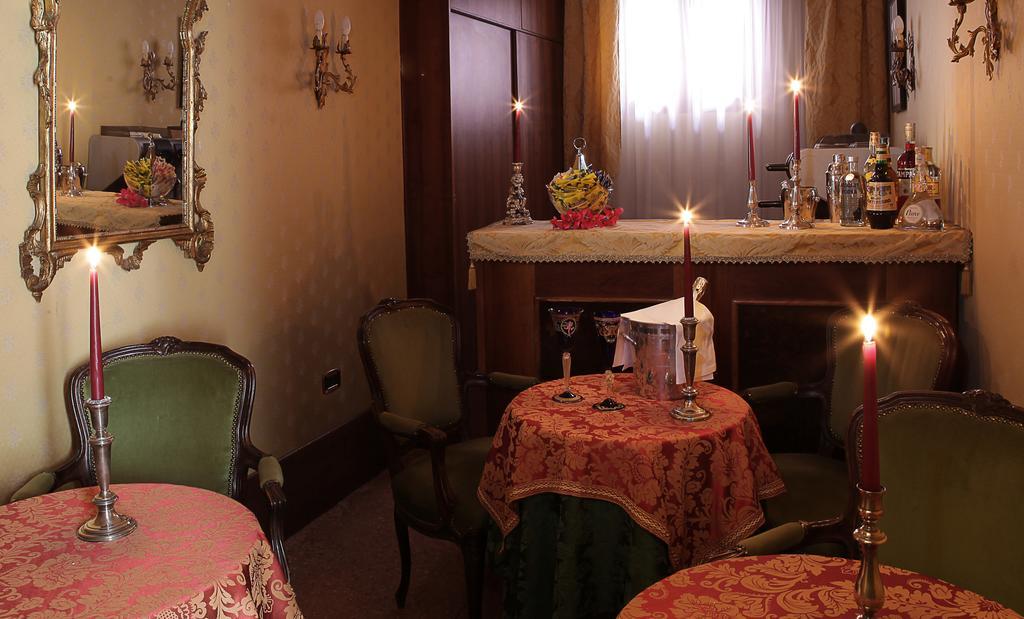 Hotel Ateneo Венеция Екстериор снимка